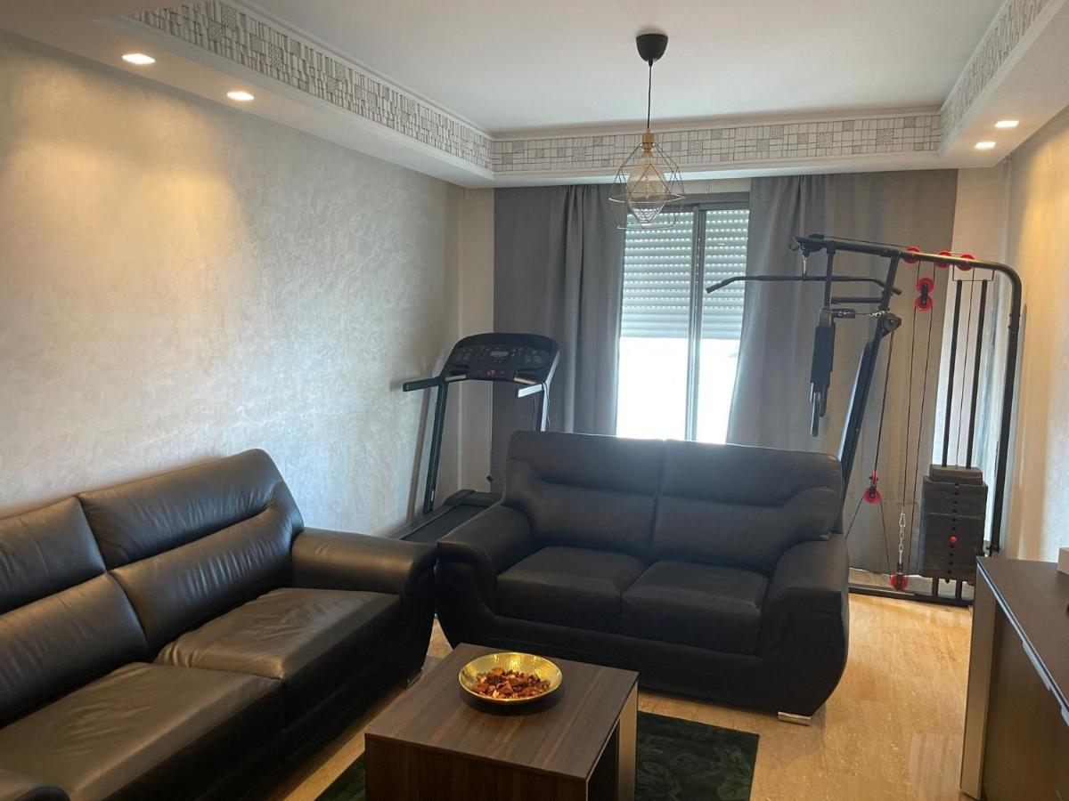 Appartement Haut Standing Proche Gare Casa Voyageur Casablanca Exterior photo