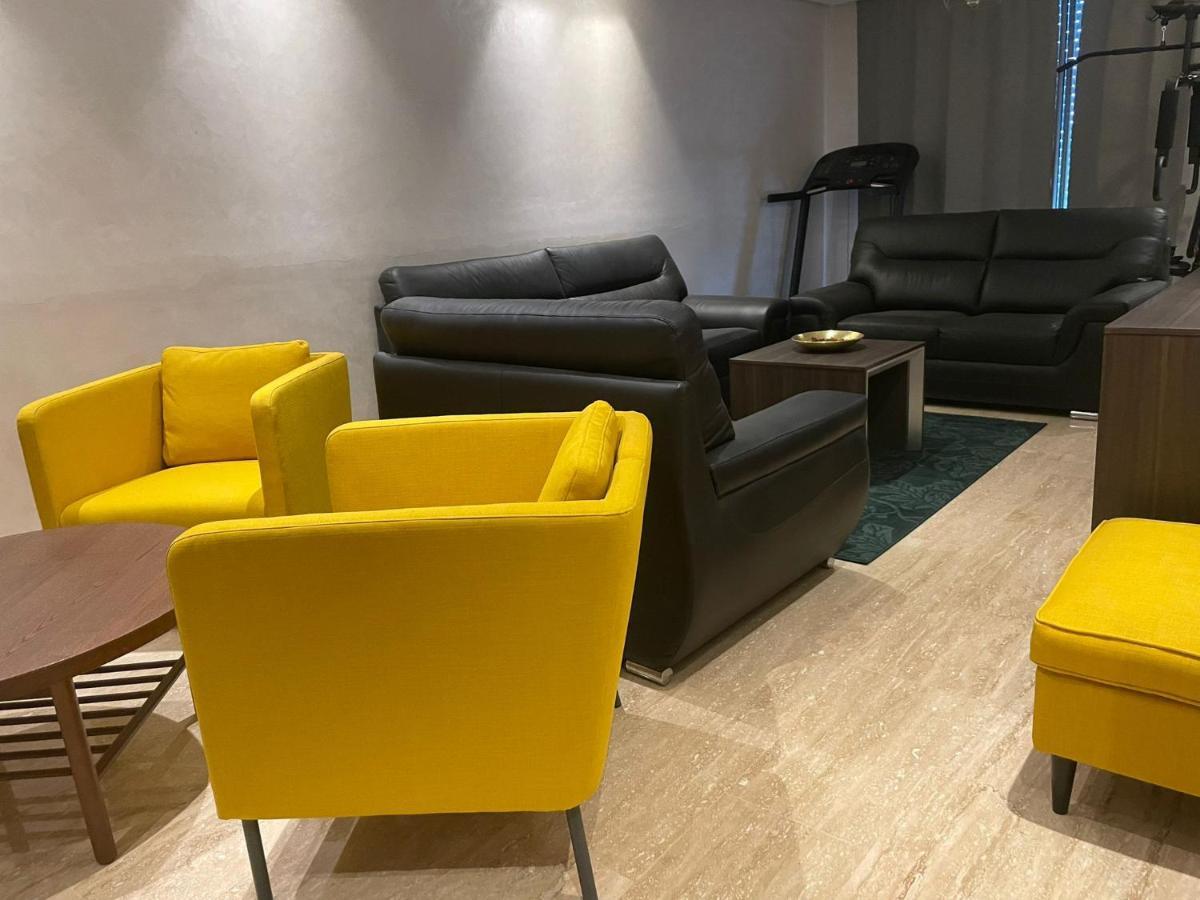 Appartement Haut Standing Proche Gare Casa Voyageur Casablanca Exterior photo